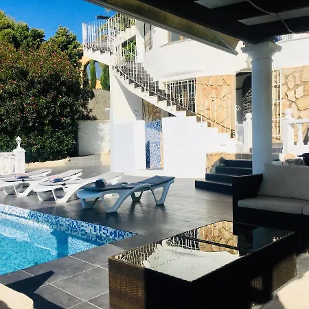 At Casa Pina Blanca